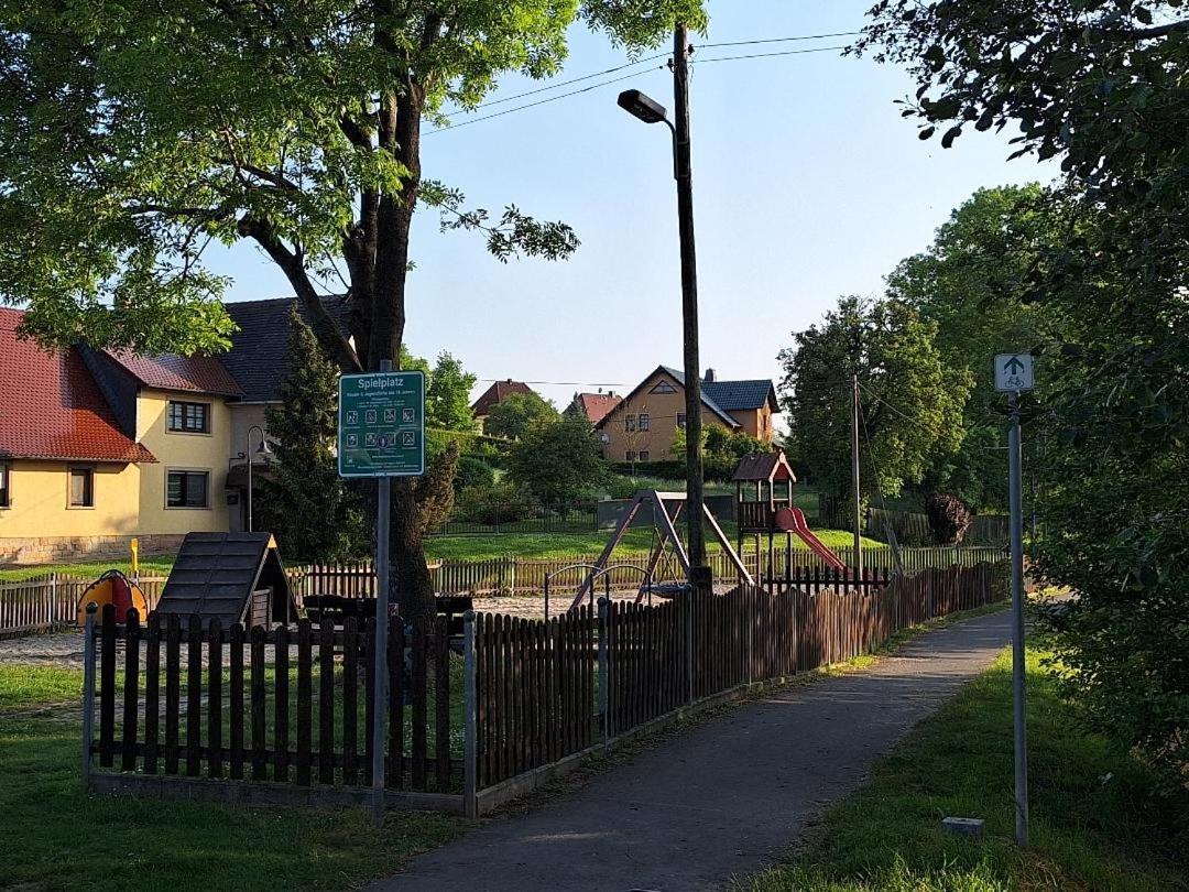 Ferienhaus Herztor Bad Bibra Exteriör bild